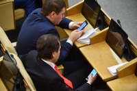 Жителям Волгограда напомнили о правилах общения по мобильному телефону