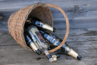 Волгоградцы готовили к сбыту более тысячи бутылок контрафактного алкоголя