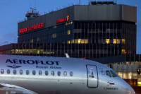 Самолет Москва-Волгоград из-за разгерметизации вернулся в Шереметьево