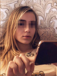 В Волжском пропала девушка со сломанной рукой