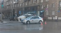 В Волгограде в результате аварии перевернулась маршрутка с пассажирами