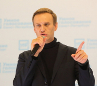 Кремлевский критик Навальный говорит, что прокуратура хочет захватить его дом