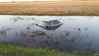 В хуторе Галушкинский утонул мужчина вместе со своим автомобилем
