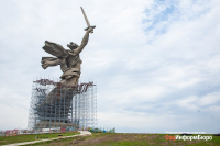 Родина-мать станет светлее: В Волгограде проверили ход реставрации главного монумента страны