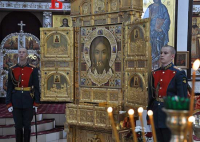 Икона «Спас Нерукотворный» покидает Волгоград. Ей поклонились саперы, снайперы, десантники