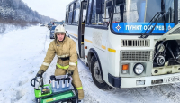 na meste massovogo dtp na serovskom trakte razvernut punkt obogreva mchs rossii foto video sinhron 16448262621599897628 800x800