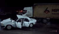 В смертельном ночном ДТП в Волжском погиб водитель, двое пассажиров госпитализированы