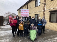 Фото: Жильцы дома на Чистоозерной