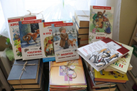 фото: книги для детей из ДНР