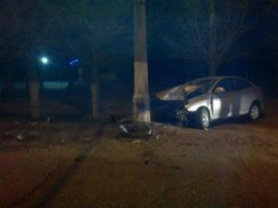 В Волгоградской области водители врезаются в дома, столбы, газопровод и стоячие машины
