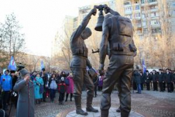 В Волгограде открыли памятник воинам-афганцам В Волгограде открыли памятник воинам-афганцам