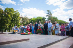 Волгоградцы почтили память жертв бомбардировки Сталинграда траурным митингом