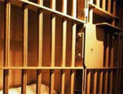 Заключенного убили, а адвокат застрелился сам Заключенного убили, а адвокат застрелился сам