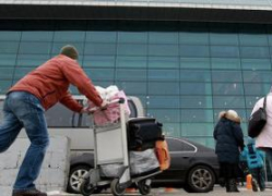 Растут эмиграционные настроения россиян Растут эмиграционные настроения россиян