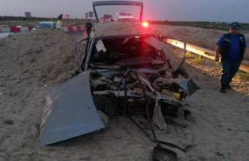 Под Волгоградом автомобиль из Чечни врезался в насыпь песка: двое погибших