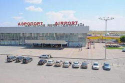 В Аэропорту Волгограда погрузчик багажа протаранил самолет