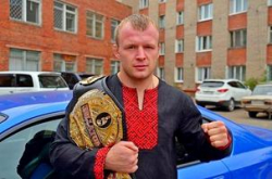 Боец Александр Шлеменко уверен - его допинг-проба фальсифицирована