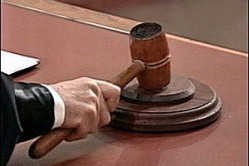 Осужденные заставляли пострадавшего рыть самому себе могилу Осужденные заставляли пострадавшего рыть самому себе могилу