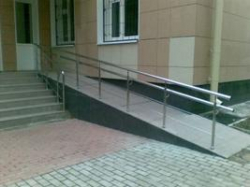 В Волгограде для инвалидов и малобильных групп создают доступную среду