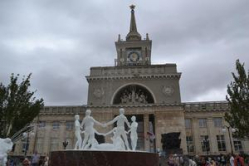 Глава региона велел кончать с бардаком на Привокзальной площади Волгограда