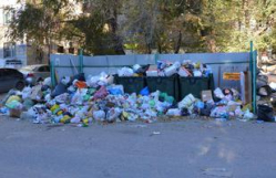 В Волгограде не решена ситуация с вывозом мусора