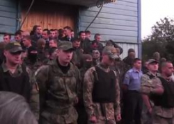 На западе Украины боевики «Правого сектора» избили прихожан и захватили православный храм