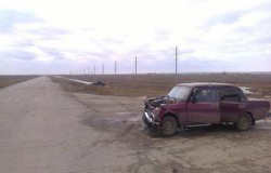 В Волгоградской области «пятерка» не уступила дорогу «пятнадцатой»: пострадала женщина