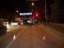 В Волгограде «паркетник» таранил стоящий троллейбус