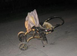 Под Волгоградом мотоциклист наехал на детскую коляску с ребенком