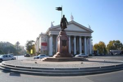 В Волгограде до Старого Нового года будет запрещено движение на площади Павших борцов 