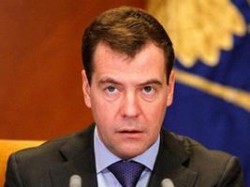 Медведев запретит националистам преподавать в школах Медведев запретит националистам преподавать в школах