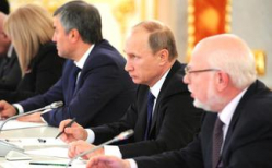 Путин предложил уточнить понятие «политическая деятельность» в законе об НКО-«иноагентах»