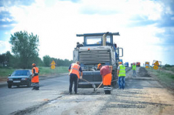 Дороги в Волгоградской области ремонтируют по новым технологиям
