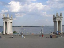 А вам нравится  жить в Волгограде?
