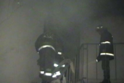 Под Волгоградом подожгли многоквартирный дом: 18 жильцов спасено