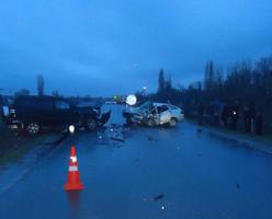 Под Волгоградом водитель погиб, врезавшись во внедорожник