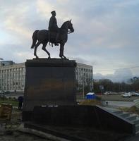 В Волгограде установили памятник маршалу Рокоссовскому